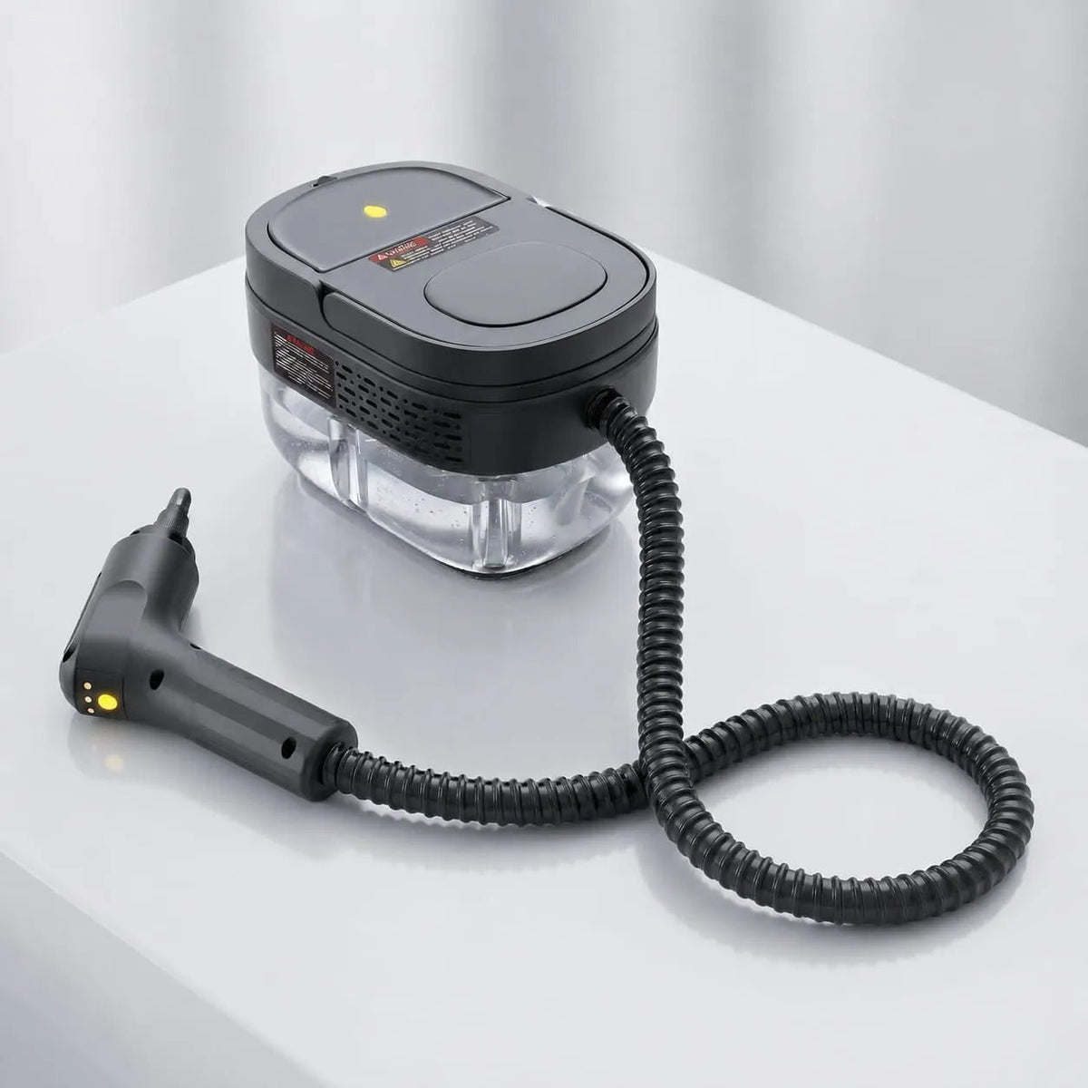 Nettoyeur vapeur Novapur™ noir avec tuyau flexible et buse de précision